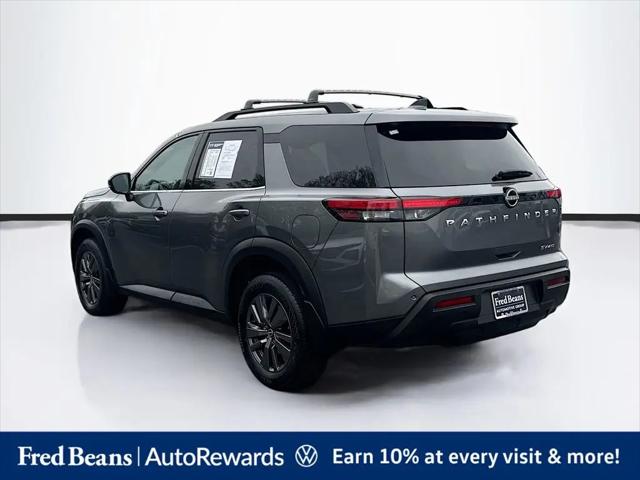 2023 Nissan Pathfinder SV 4WD