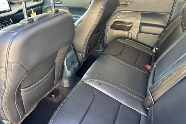 2026 Ford Maverick Lobo Standard