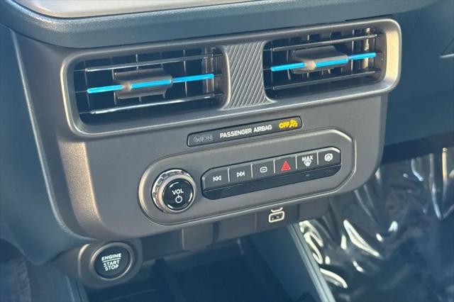 2026 Ford Maverick Lobo Standard