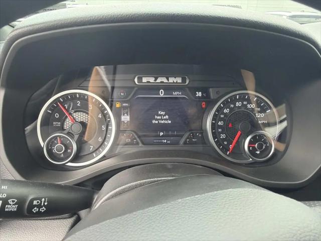 2026 Ram 1500 Warlock Crew Cab 4x4 5'7" Box