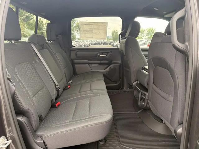 2026 Ram 1500 Warlock Crew Cab 4x4 5'7" Box