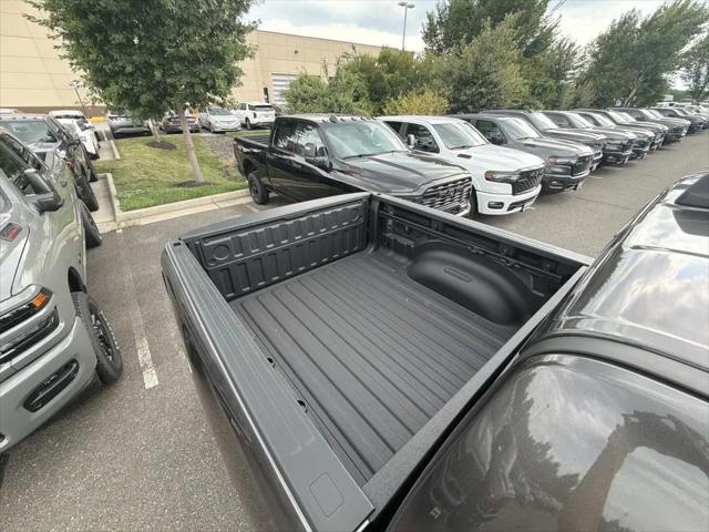 2026 Ram 1500 Warlock Crew Cab 4x4 5'7" Box