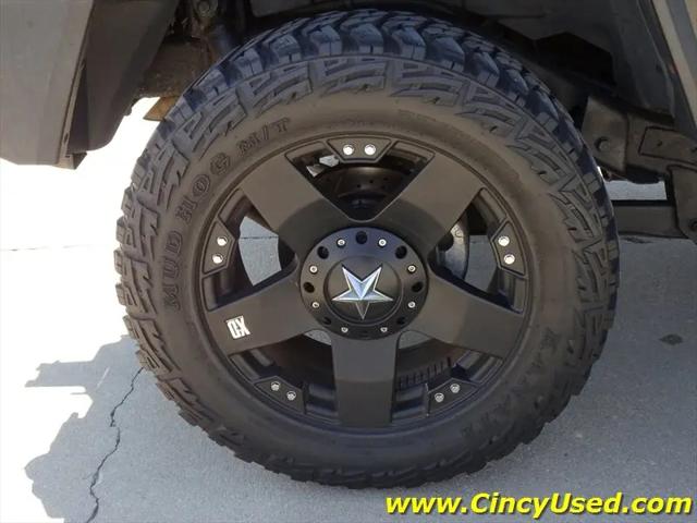 2005 HUMMER H2 Base