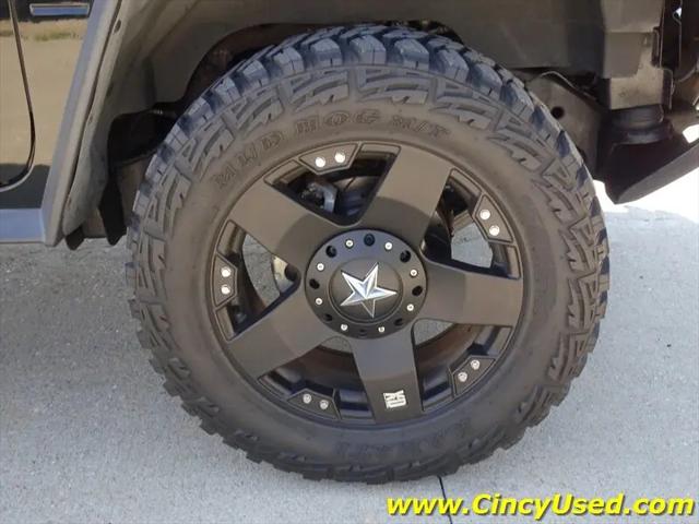 2005 HUMMER H2 Base
