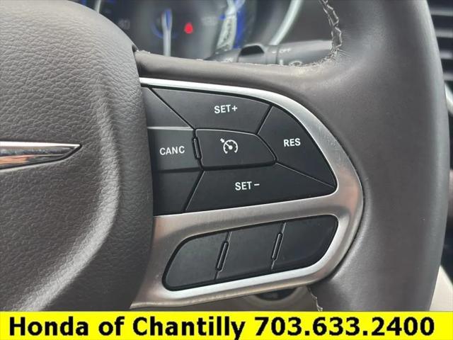 2017 Chrysler Pacifica Touring-L