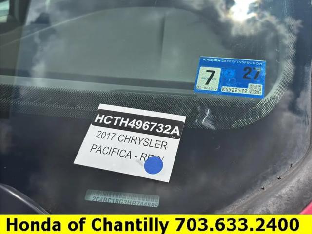 2017 Chrysler Pacifica Touring-L