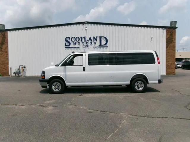 2025 Chevrolet Express Passenger RWD 3500 Extended Wheelbase LT for sale in Laurinburg, NC
