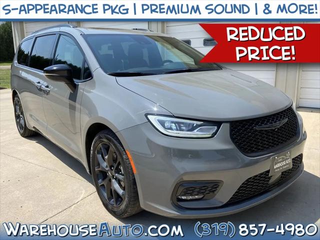 2025 Chrysler Pacifica Limited for sale in Swisher, IA