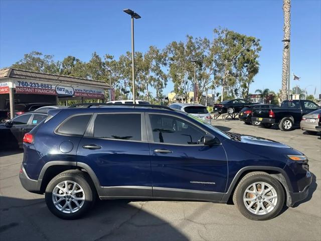 2016 Jeep Cherokee Sport