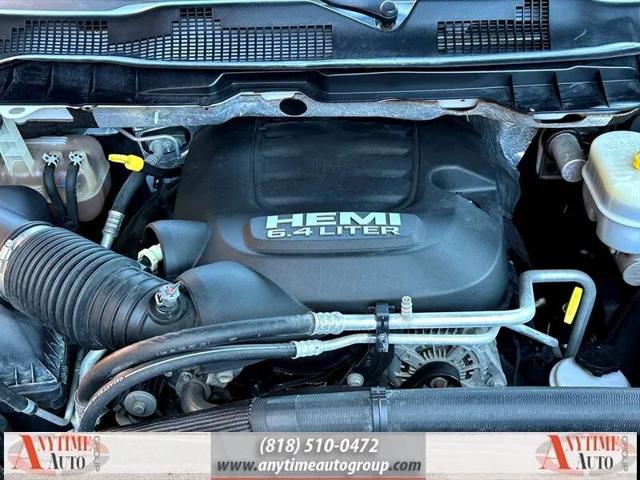 2017 Ram 3500 Tradesman Crew Cab 4x4 64 Box