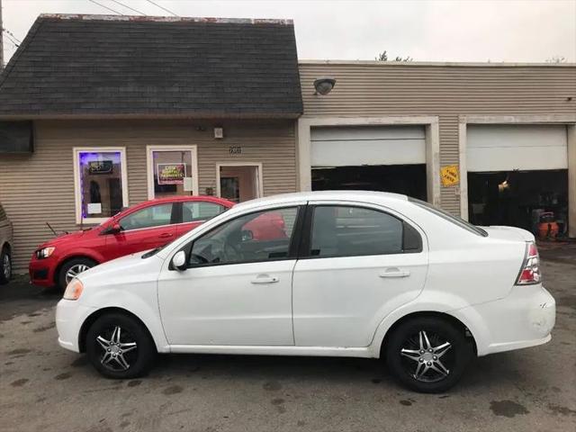 2011 Chevrolet Aveo 1LT