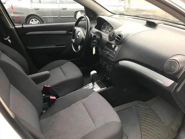 2011 Chevrolet Aveo 1LT
