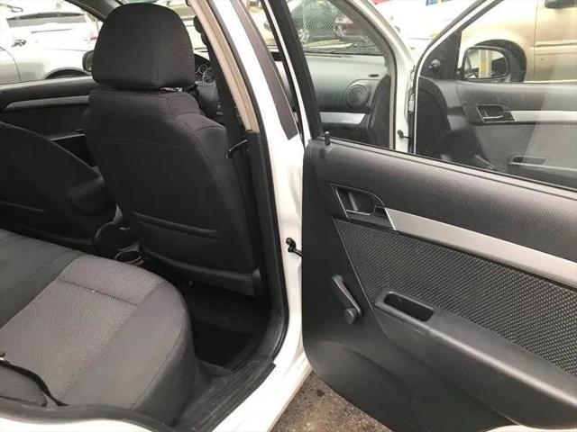 2011 Chevrolet Aveo 1LT