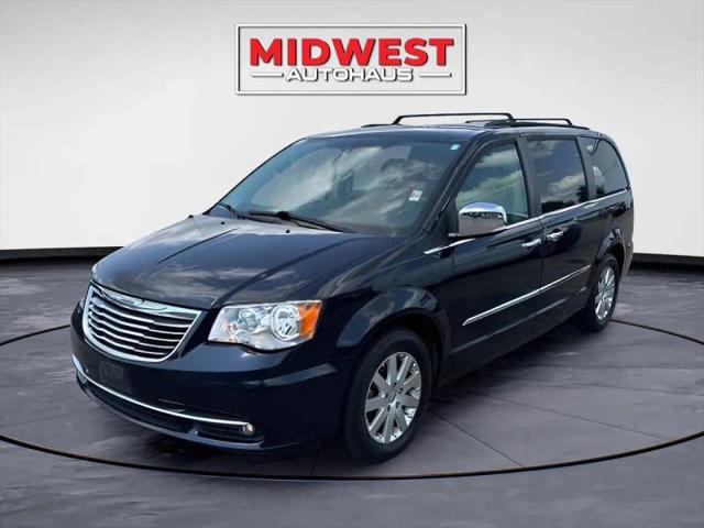 2011 Chrysler Town & Country Touring-L for sale in Skokie, IL