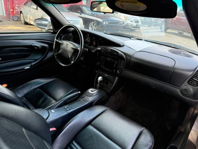 2001 Porsche 911 Carrera 4