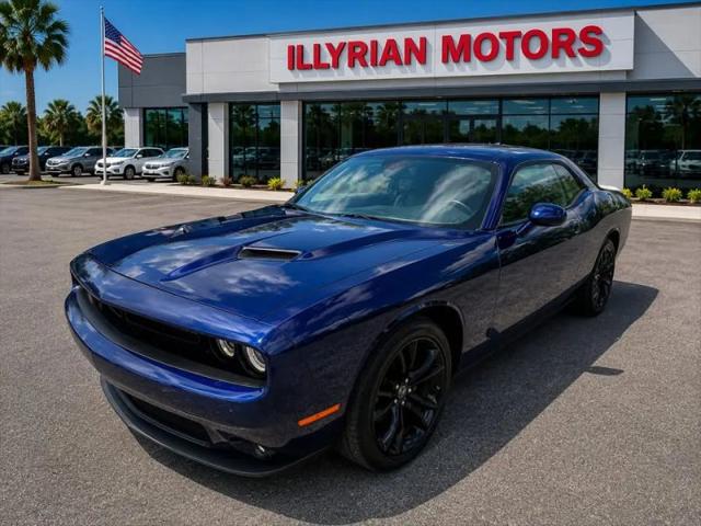 2016 Dodge Challenger SXT Plus