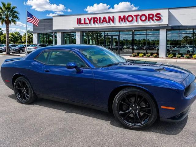 2016 Dodge Challenger SXT Plus