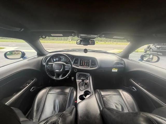 2016 Dodge Challenger SXT Plus