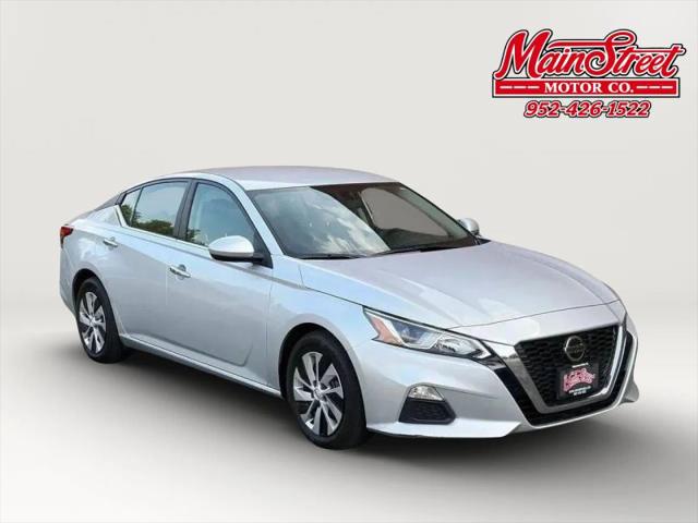 2020 Nissan Altima S FWD for sale in Hopkins, MN
