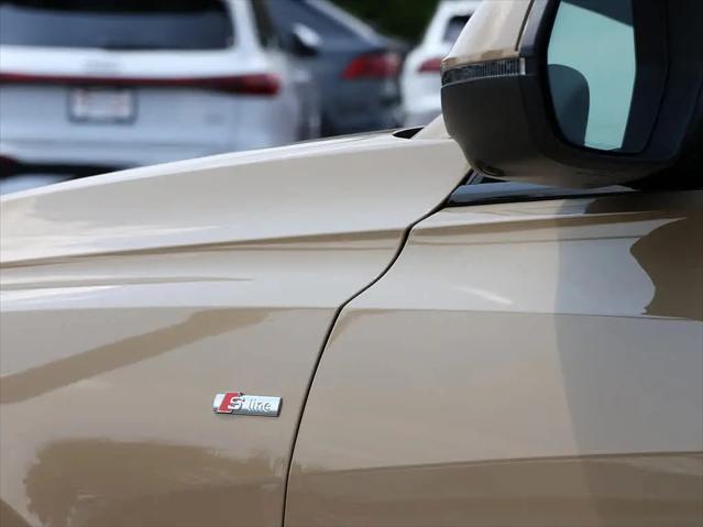 2026 Audi Q8 Premium Plus 55 TFSI quattro Tiptronic