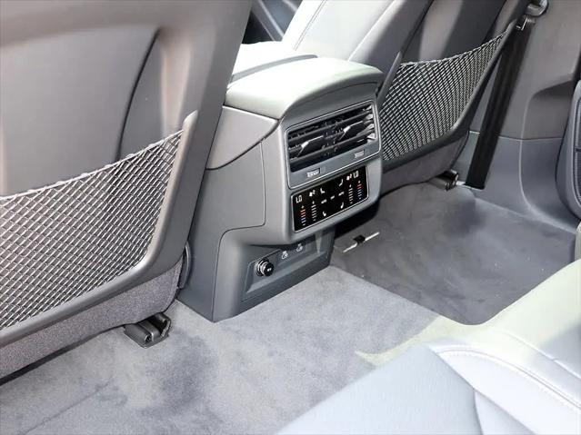 2026 Audi Q8 Premium Plus 55 TFSI quattro Tiptronic
