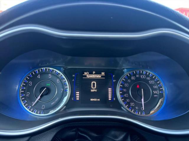 2017 Chrysler 200 Touring