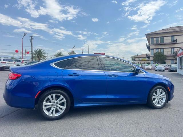 2017 Chrysler 200 Touring