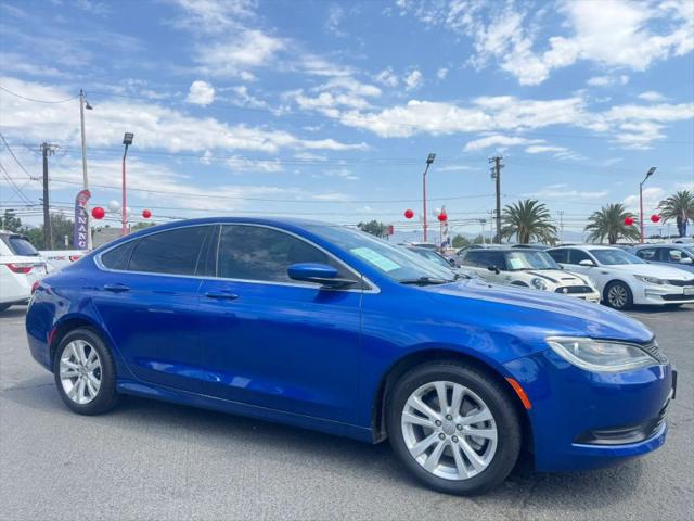 2017 Chrysler 200 Touring