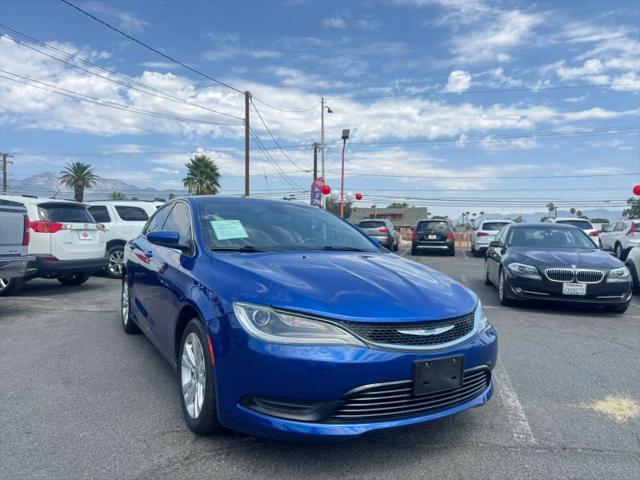 2017 Chrysler 200 Touring
