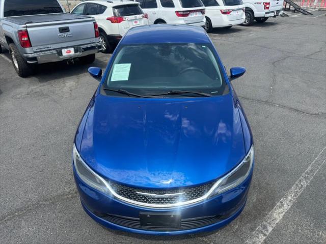 2017 Chrysler 200 Touring