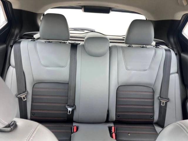 2021 Nissan Kicks SR Xtronic CVT