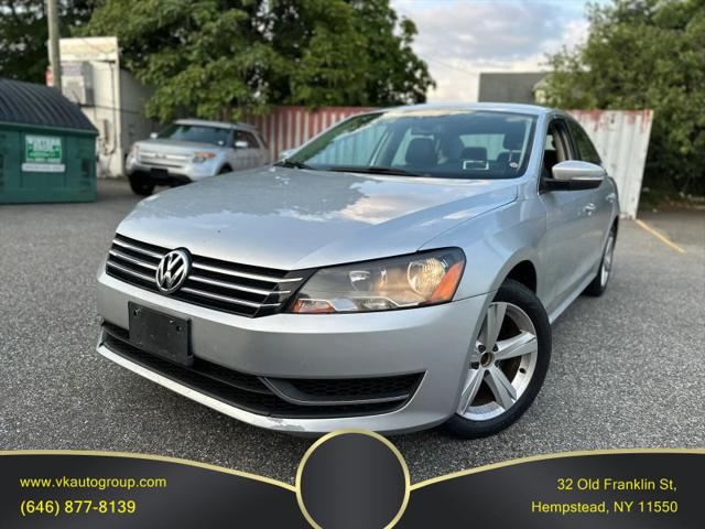2013 Volkswagen Passat 2.5L SE for sale in Hempstead, NY