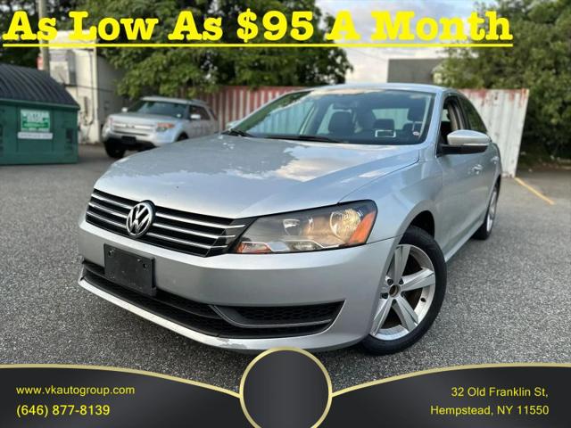 2013 Volkswagen Passat 2.5L SE for sale in Hempstead, NY