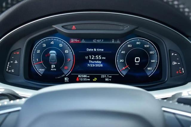 2020 Audi Q8 Premium Plus 55 TFSI quattro Tiptronic