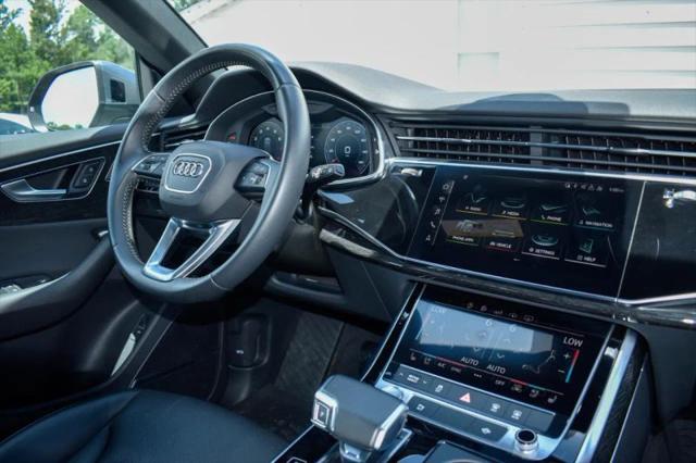 2020 Audi Q8 Premium Plus 55 TFSI quattro Tiptronic