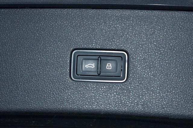 2020 Audi Q8 Premium Plus 55 TFSI quattro Tiptronic