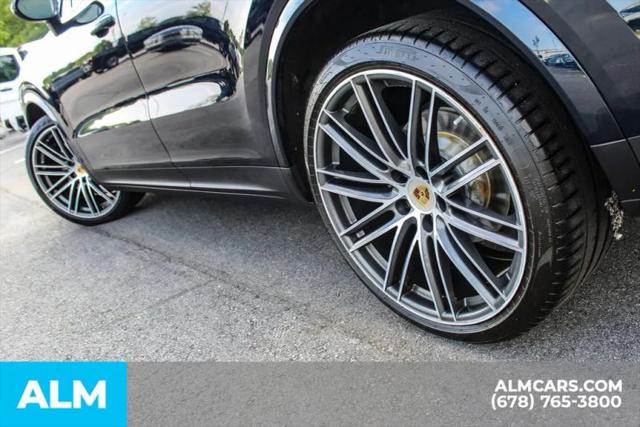 2023 Porsche Cayenne Platinum Edition