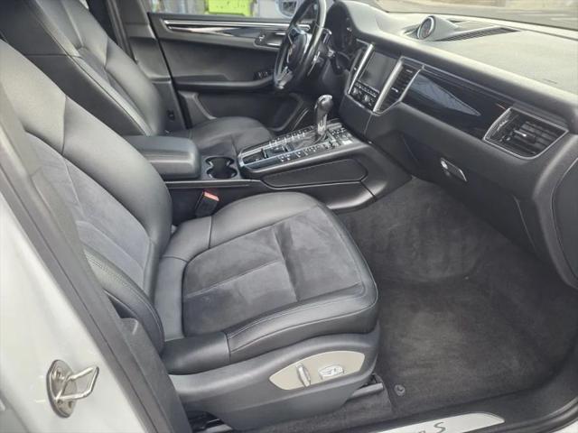 2016 Porsche Macan S