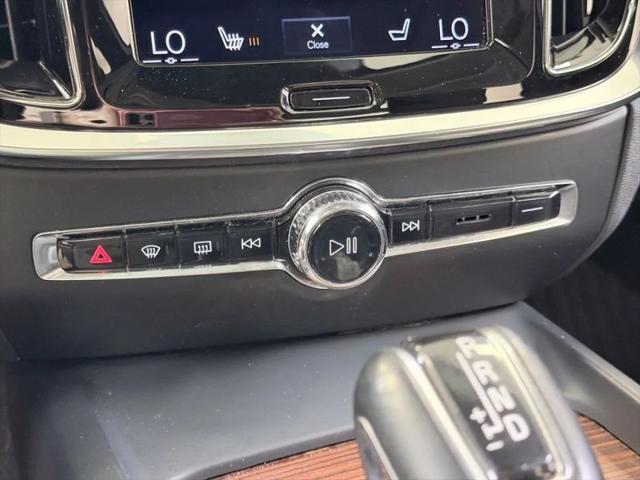 2021 Volvo S60 T6 Momentum