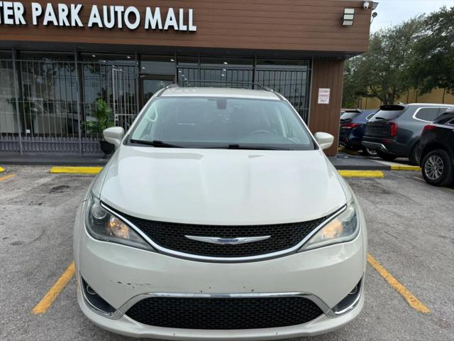 2020 Chrysler Pacifica Touring L