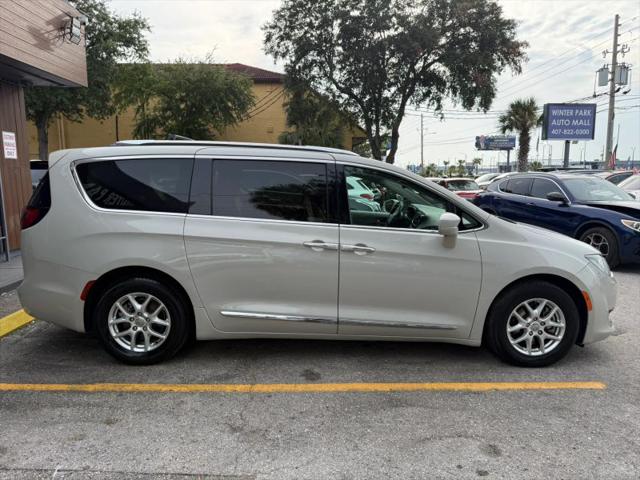2020 Chrysler Pacifica Touring L