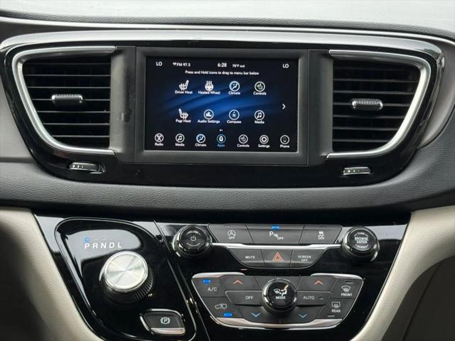 2020 Chrysler Pacifica Touring L