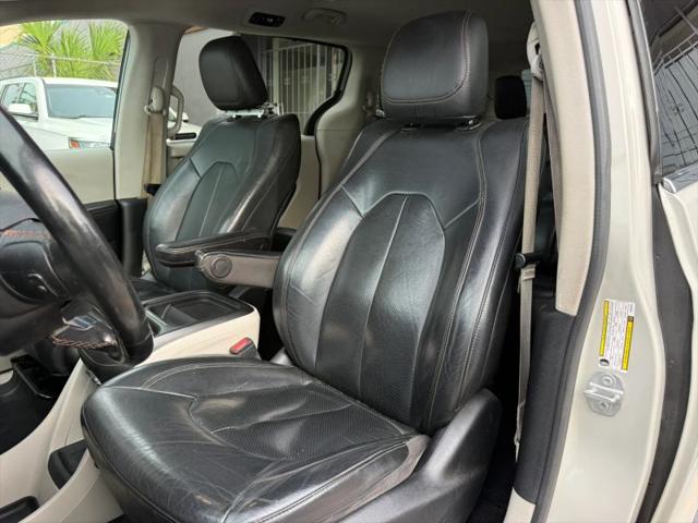 2020 Chrysler Pacifica Touring L