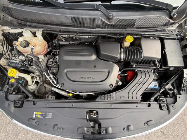 2020 Chrysler Pacifica Touring L
