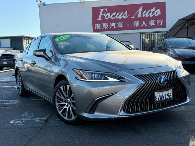 2021 Lexus ES 300h 300h