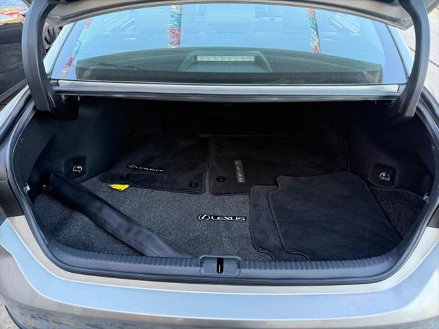 2021 Lexus ES 300h 300h
