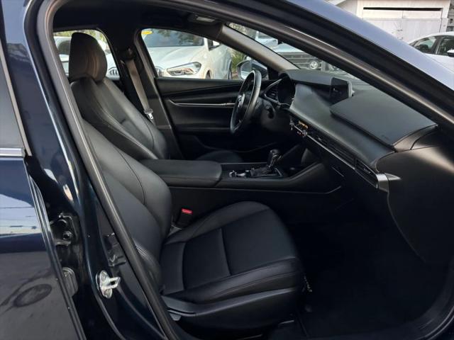 2021 Mazda Mazda3 Select