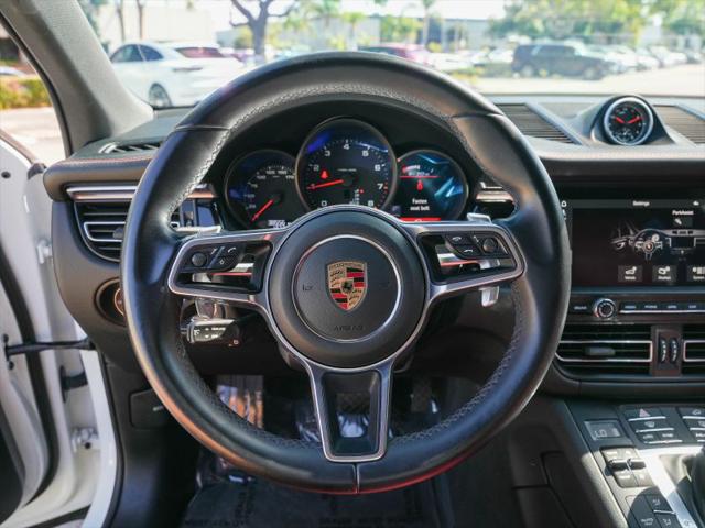 2021 Porsche Macan Base
