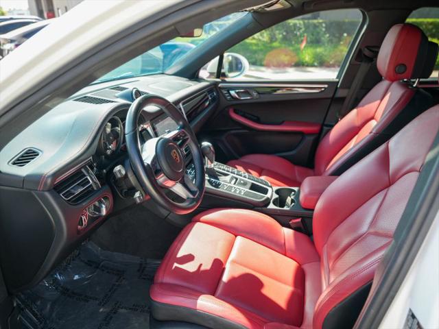 2021 Porsche Macan Base