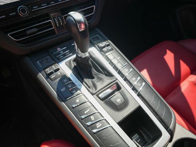 2021 Porsche Macan Base